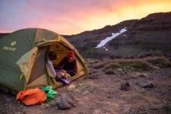 Saco De Dormir Para Perros "Highlands" Ruffwear -Mascotas Productos Tienda web 10601 highlands sleeping bag huckleberry blue steens mountain 08 1024x1024